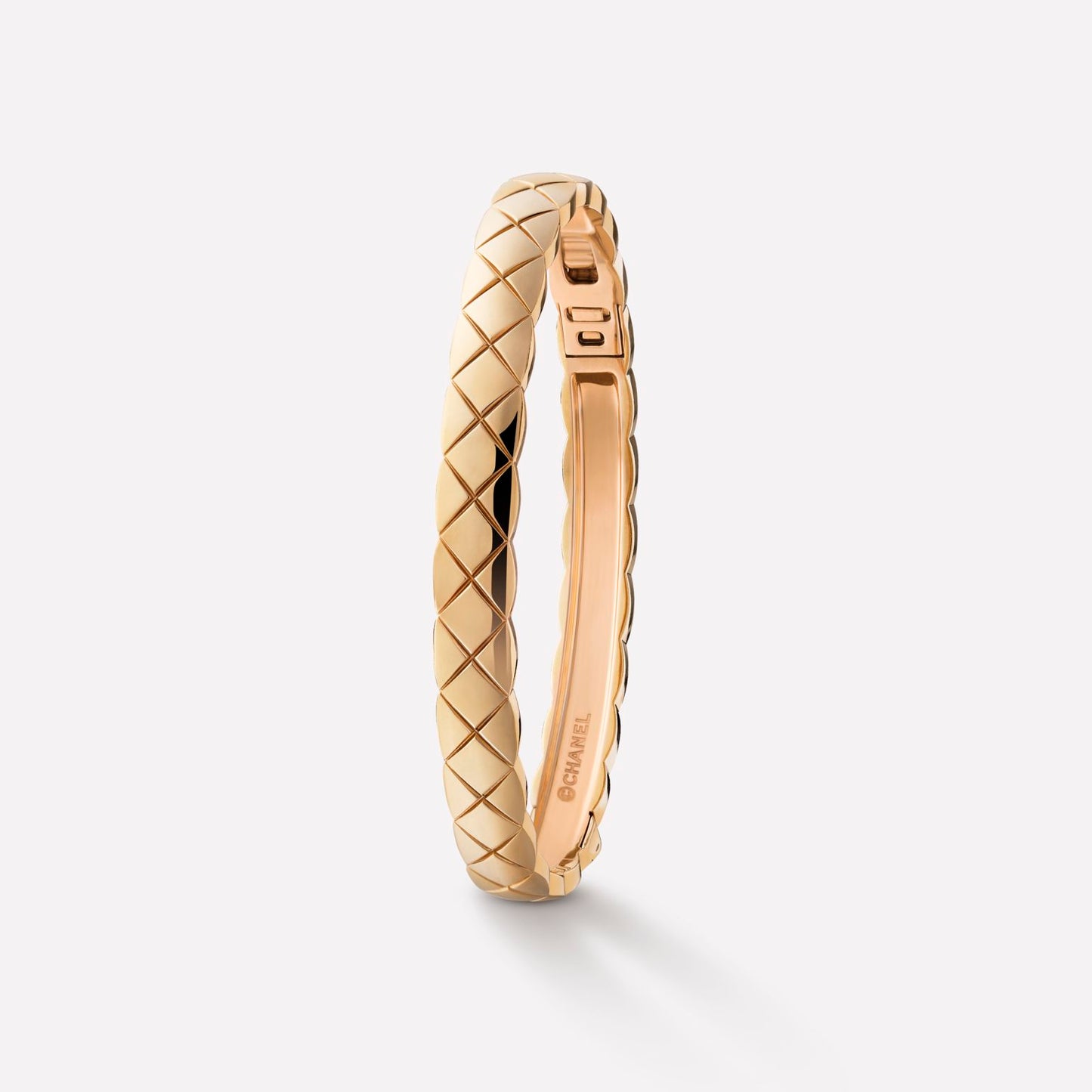 XNE-J11139 6.7mm light gold cross bracelet