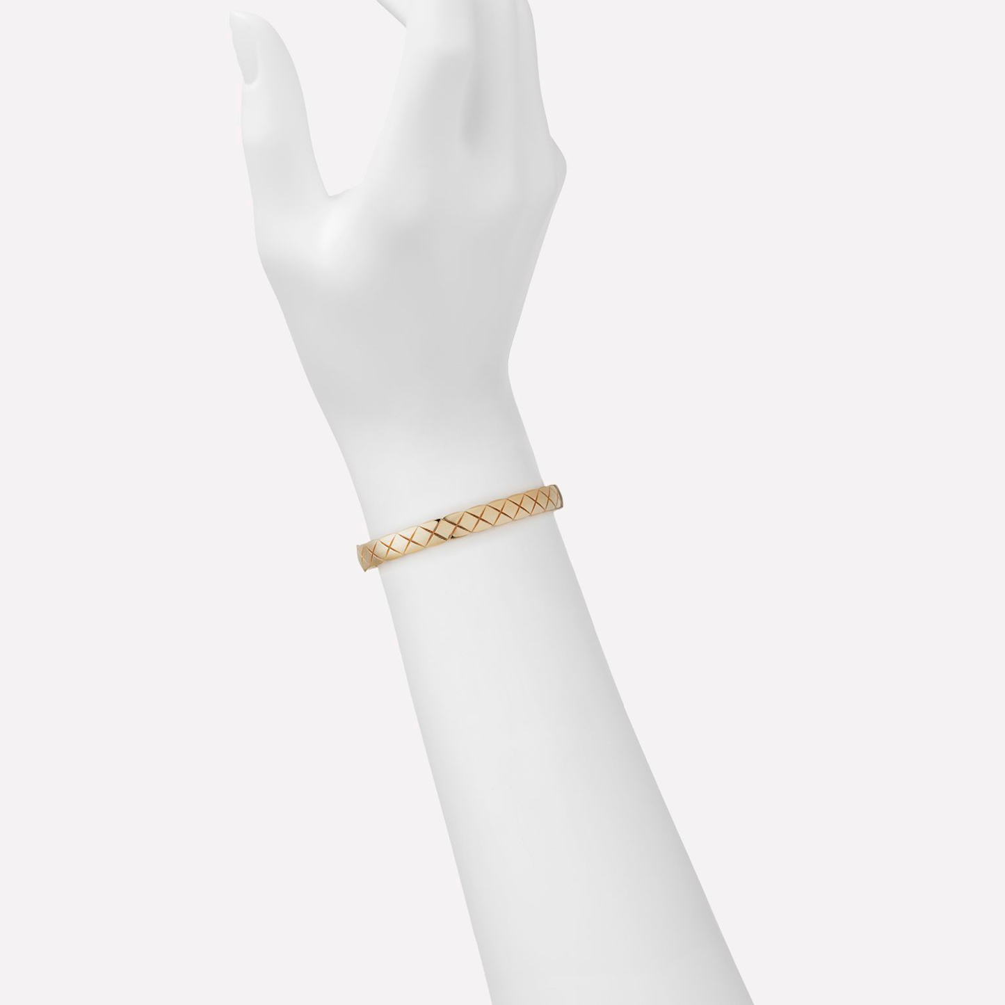 XNE-J11139 6.7mm light gold cross bracelet