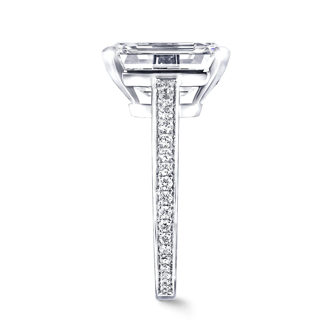 GLF-6217851 four prongs and octagonal diamond ring