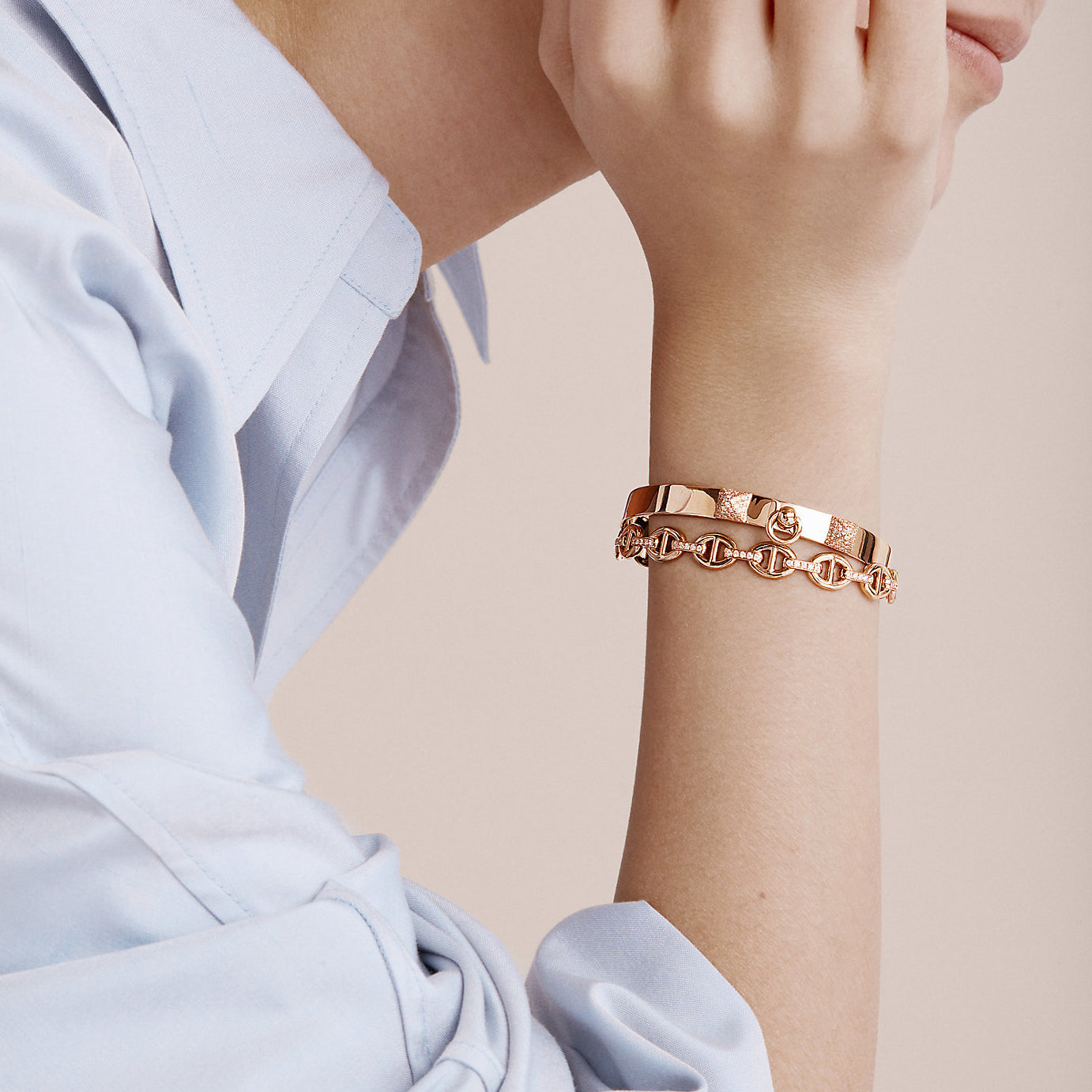 爱H仕-H213459B半钻门扣金字塔组合手镯17#