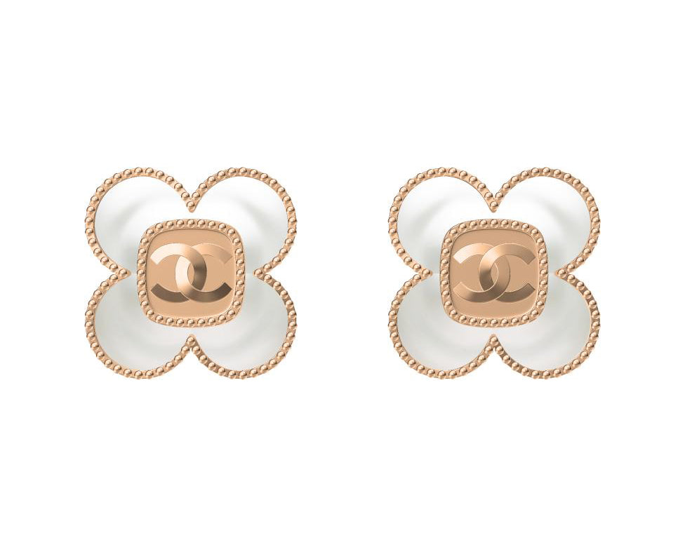 XNE-CNCEDPM017 15mm Double C Clover Bead Stud Earrings