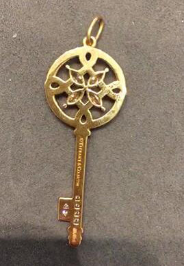 TIF60010986 full diamond Chinese knot horse eye key pendant 1.5 inches
