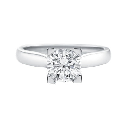 HW-wedding ring, crossed four prongs, light gold pointed straight arm