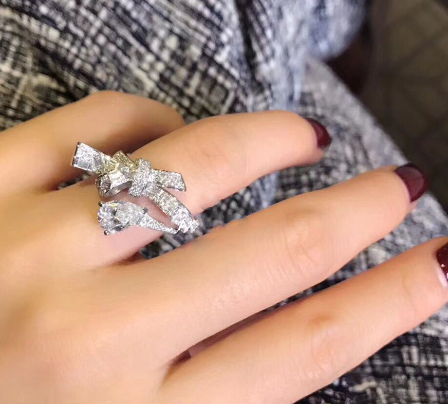 XNE-J73079 Bow colored treasure ring