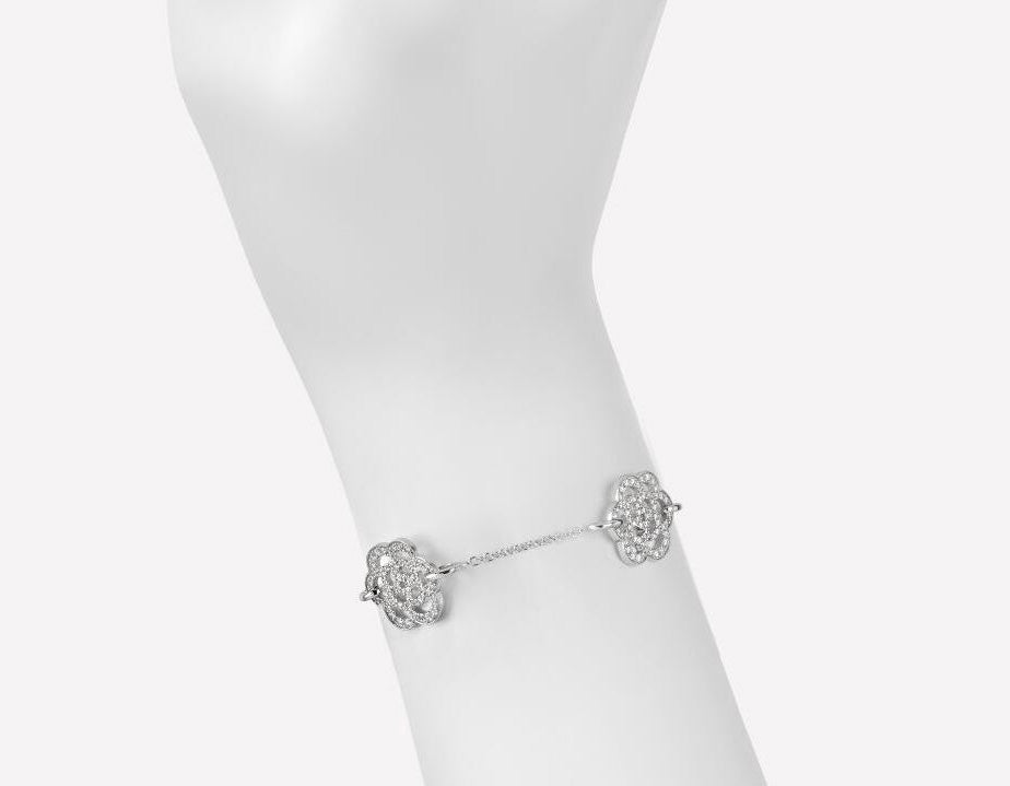 XNE-J10578 flat diamond three-flower bracelet