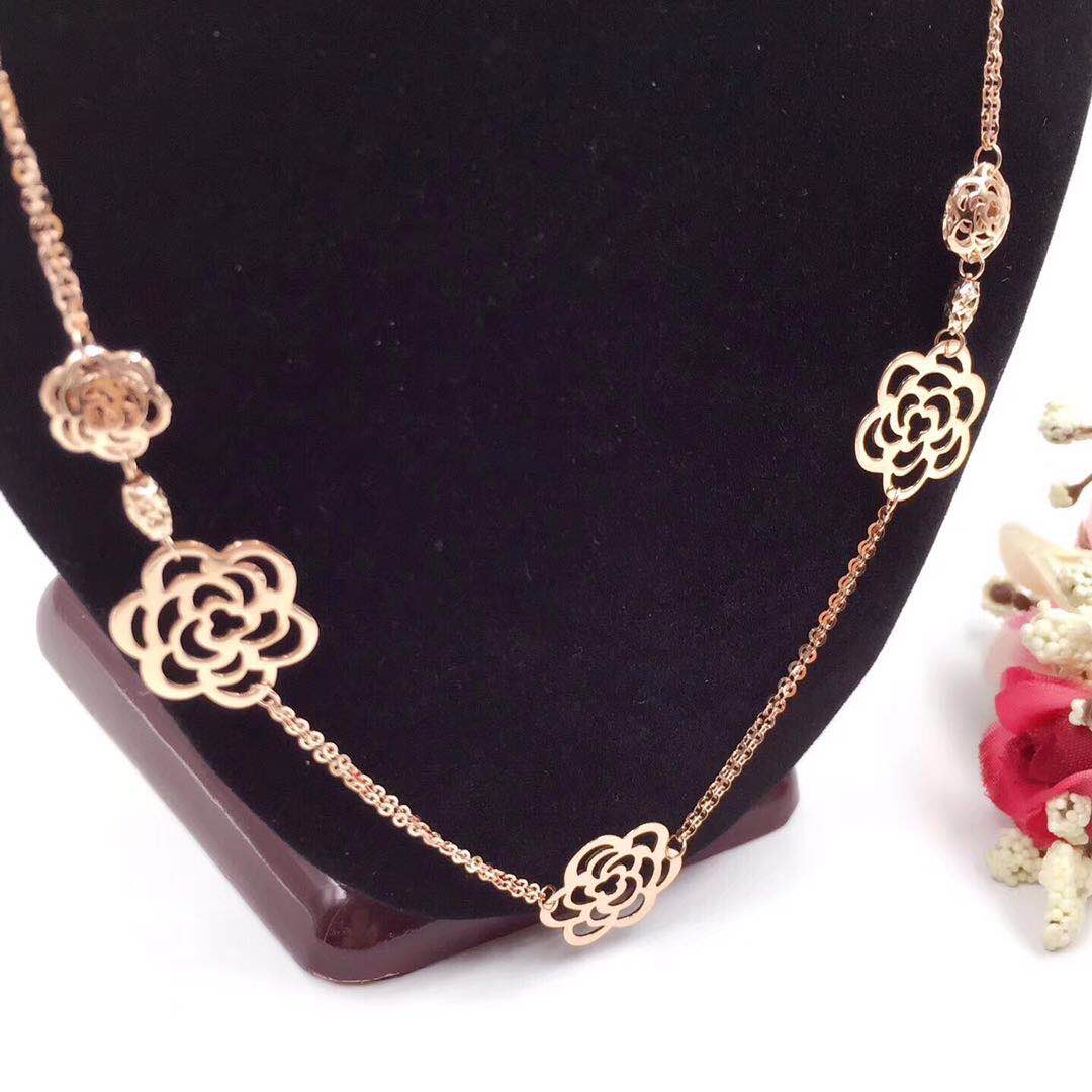 XNE-J12775 camellia necklace