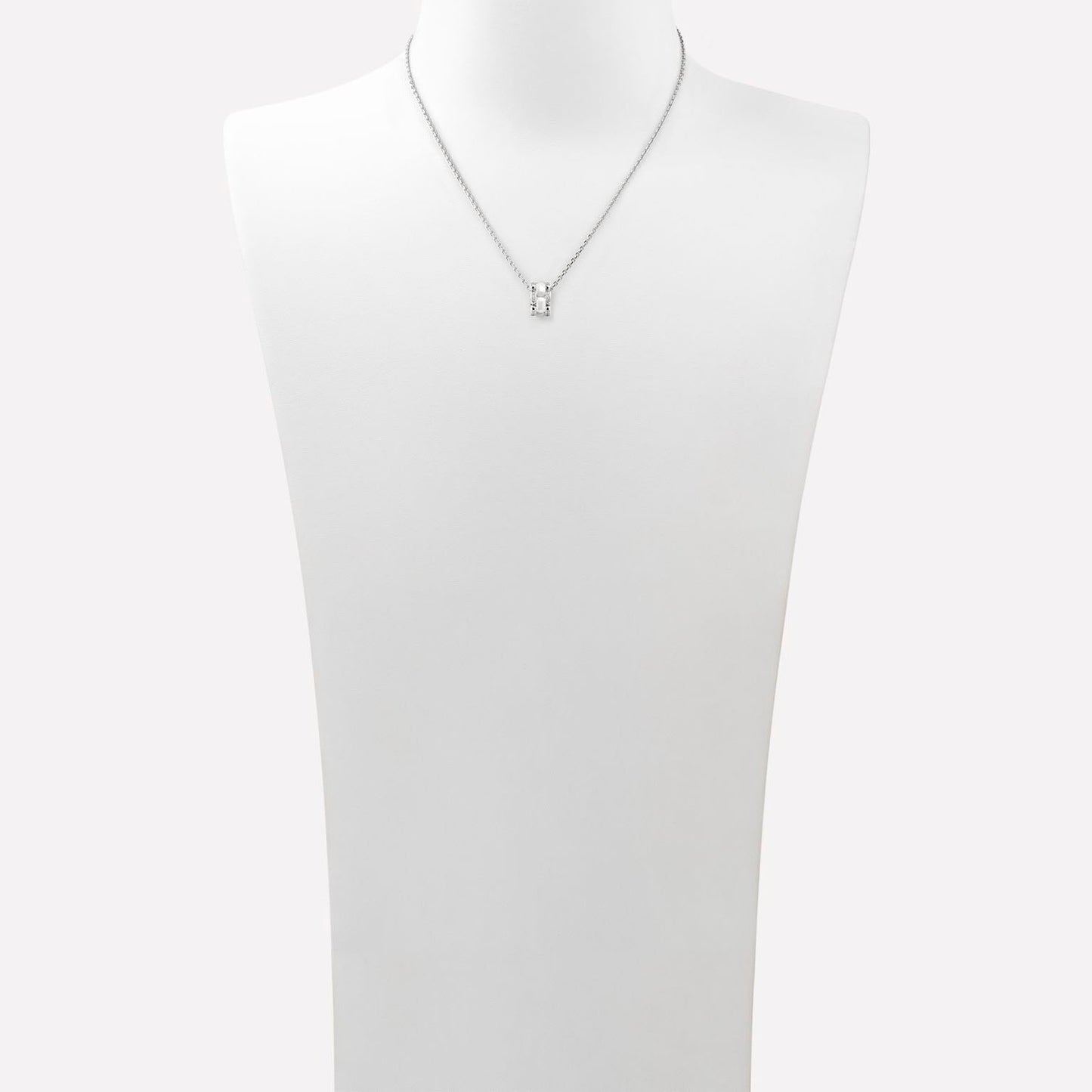 XNE-J3173 11mm ceramic tank pendant with diamonds