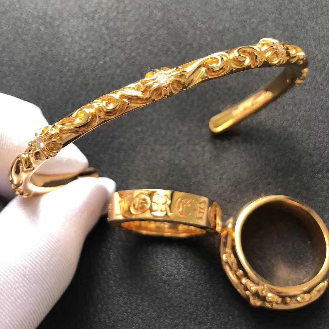 KLX-SZ50305100镶钻十字架茅花开口手镯17#