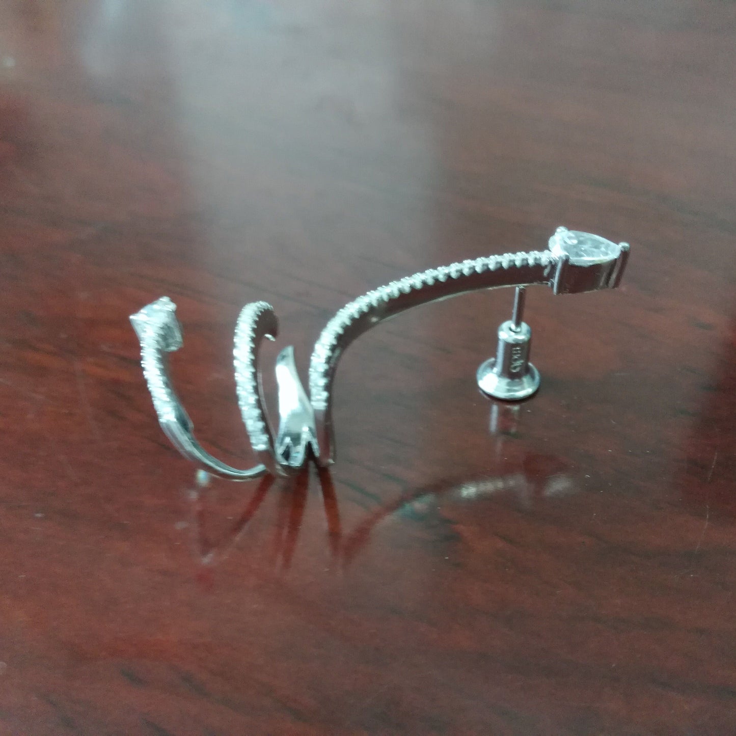 APM-6130887 guest version earrings 2