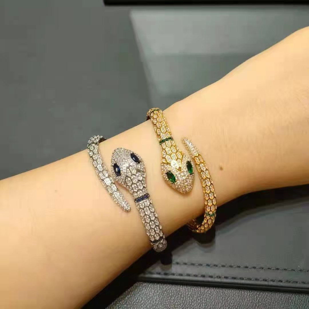 APM-4741544 snake bracelet
