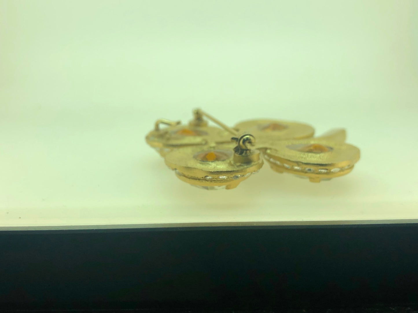 XNE-J23811四叶心形胸针(客版)