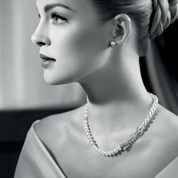 XNE-120 Feather Pearl Necklace