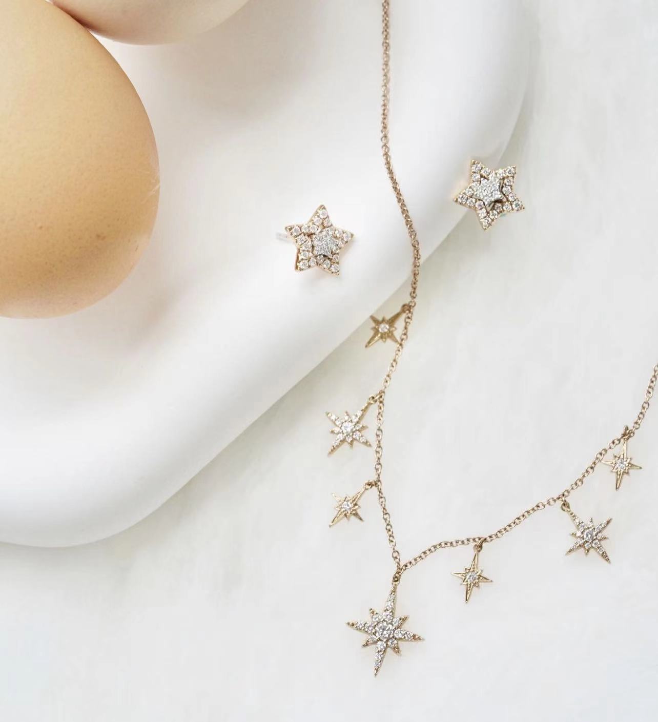 APM-8842149 Star Pendant