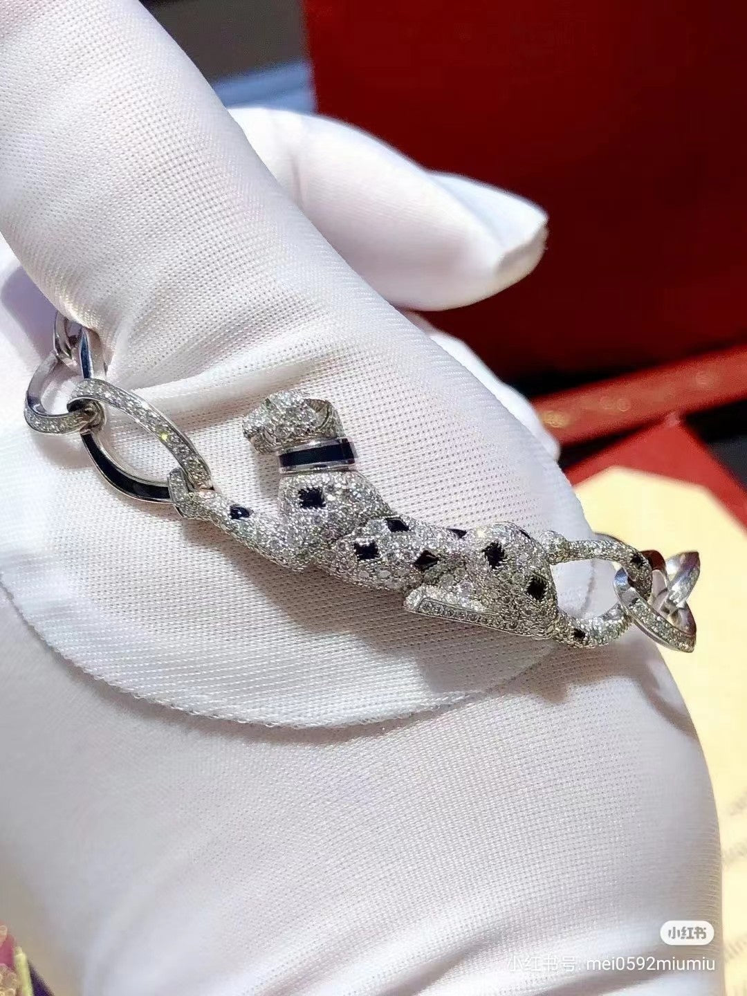 KDY-N6707115 sideways muscle leopard bracelet