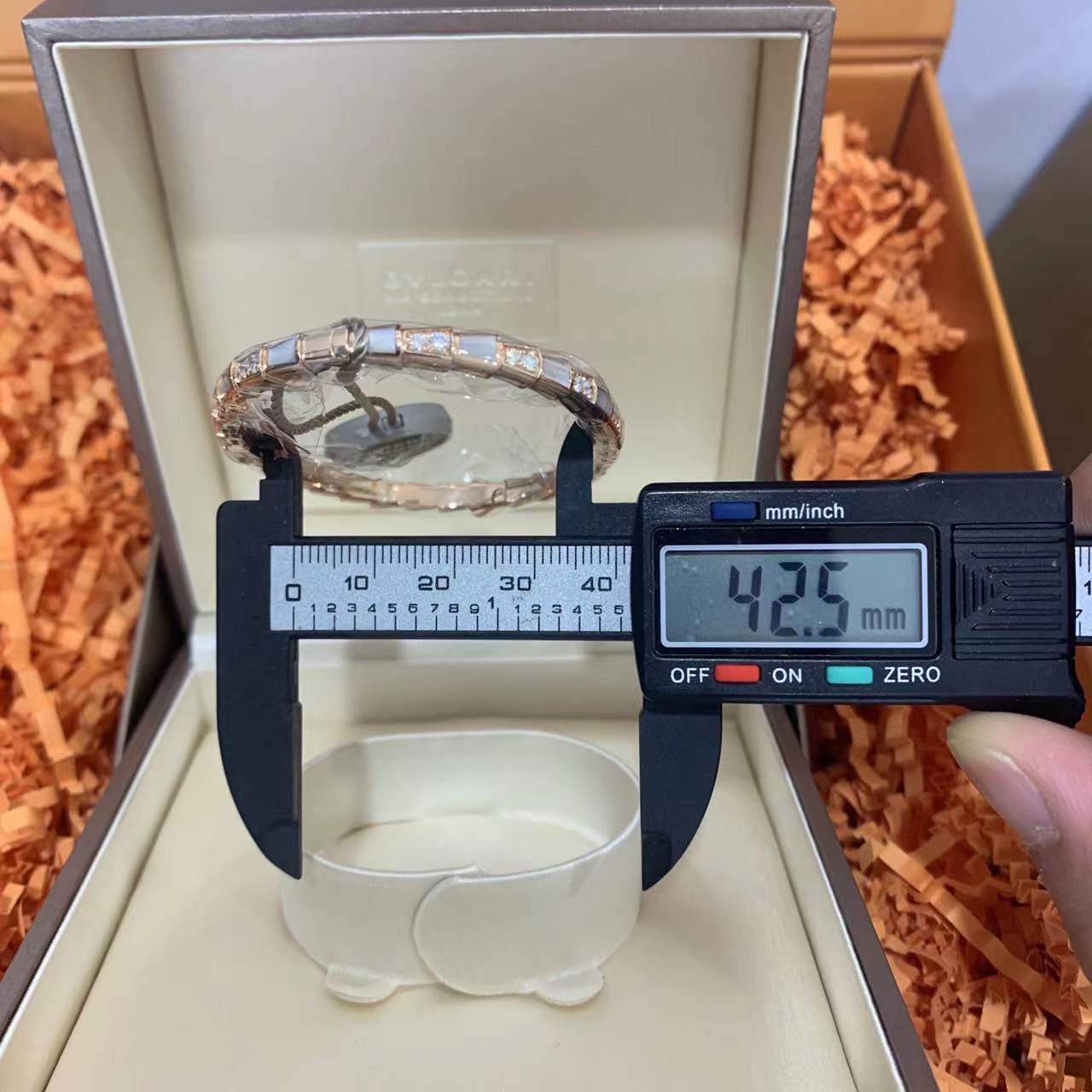 BGL-BR859370 solid negative version BGL half-inlaid snake bracelet (new style switch)