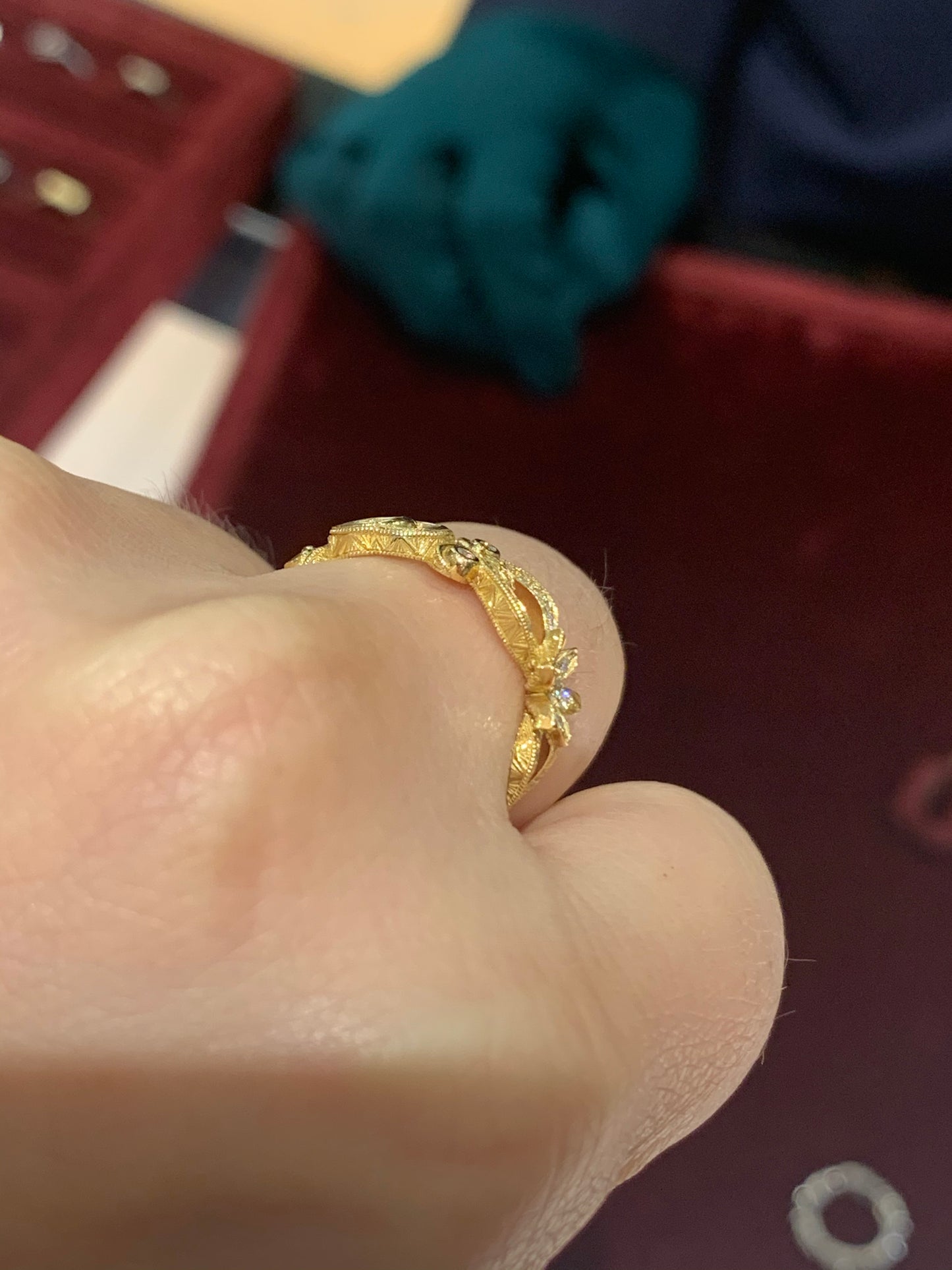 GC-629828 Letter Double GG Pattern Ring