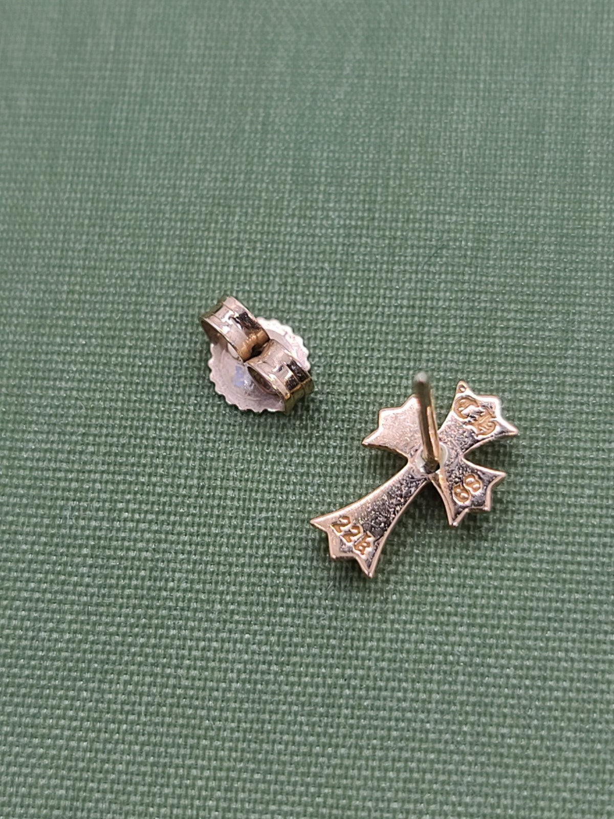 KLX-ES939148 cross earrings guest version