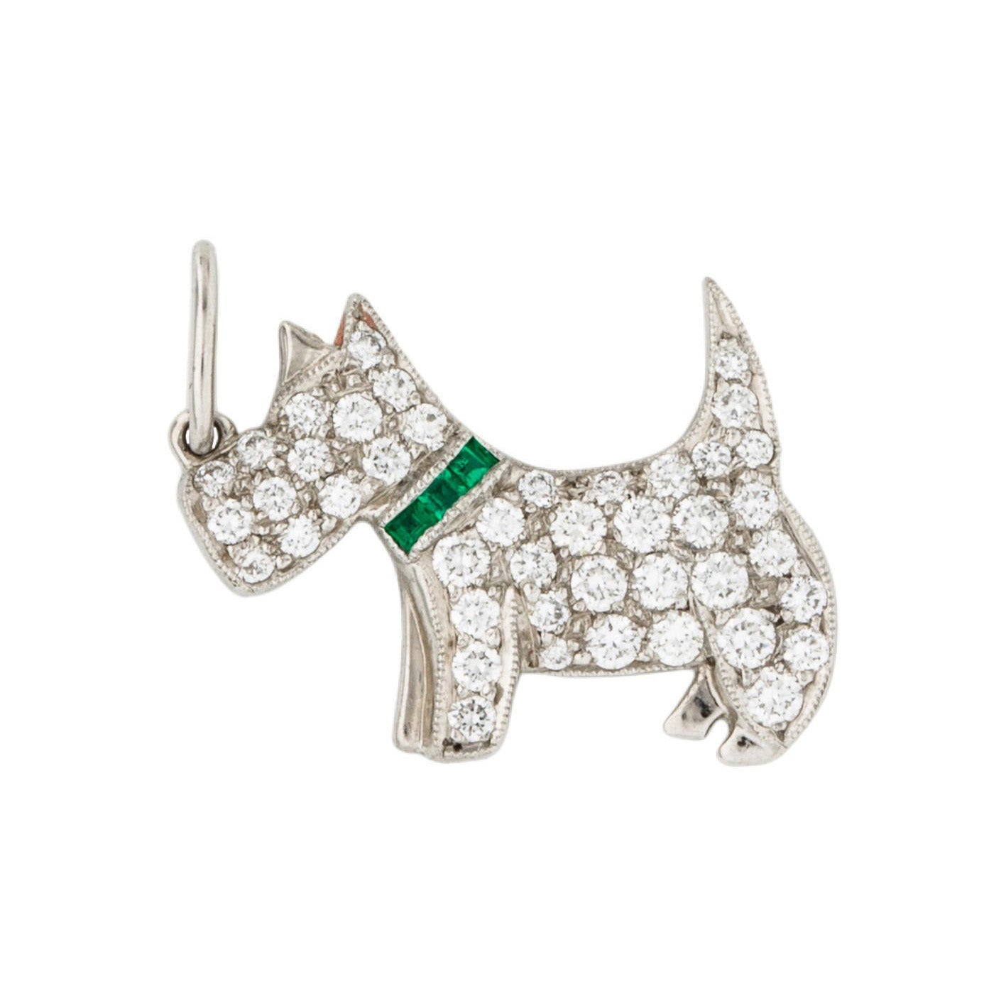 TIF79451427 puppy pendant