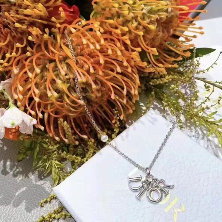 DA-JOUI98535 letter pendant