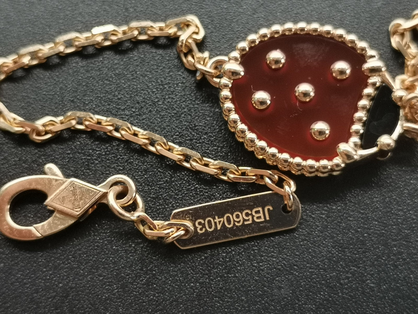 VCARP7R000 guest version beaded ladybug 15mm wing closure bracelet (chain length 170mm)