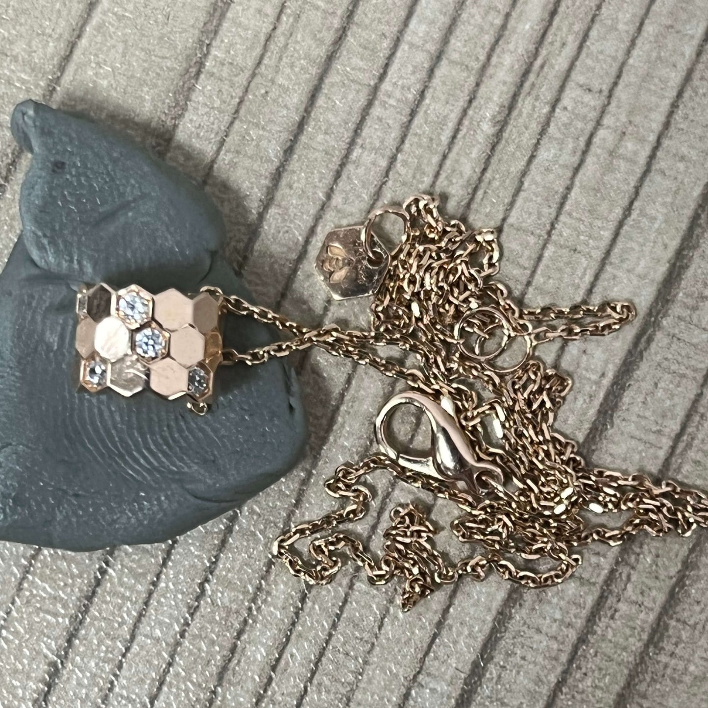 SM-085158 guest version small honeycomb pendant (length 16 inches)