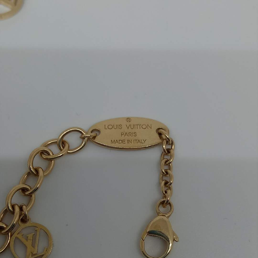 LV-M64858 Plum Blossom Dart Bracelet Customer Version