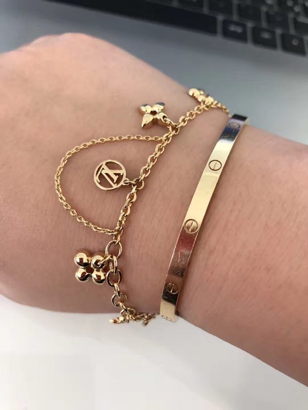 LV-M64858 Plum Blossom Dart Bracelet Customer Version