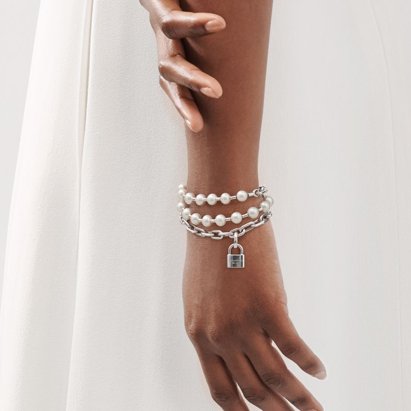 TIF-67063422 large round bead pearl lock bracelet