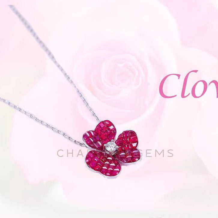 VCA clover pendant