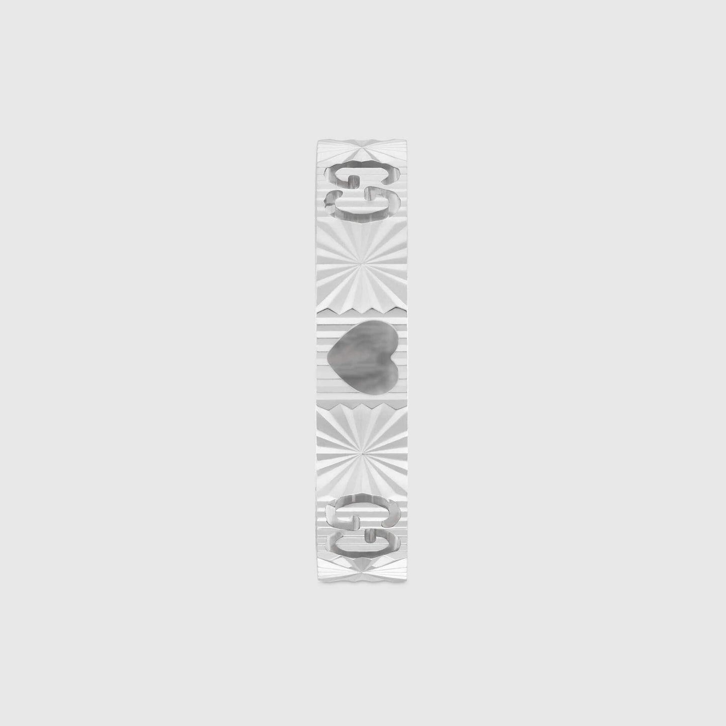 GC-729458 4mm wide hollow GG heart-shaped ring