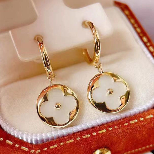 LV-Q96463 agate light gold plum blossom earrings