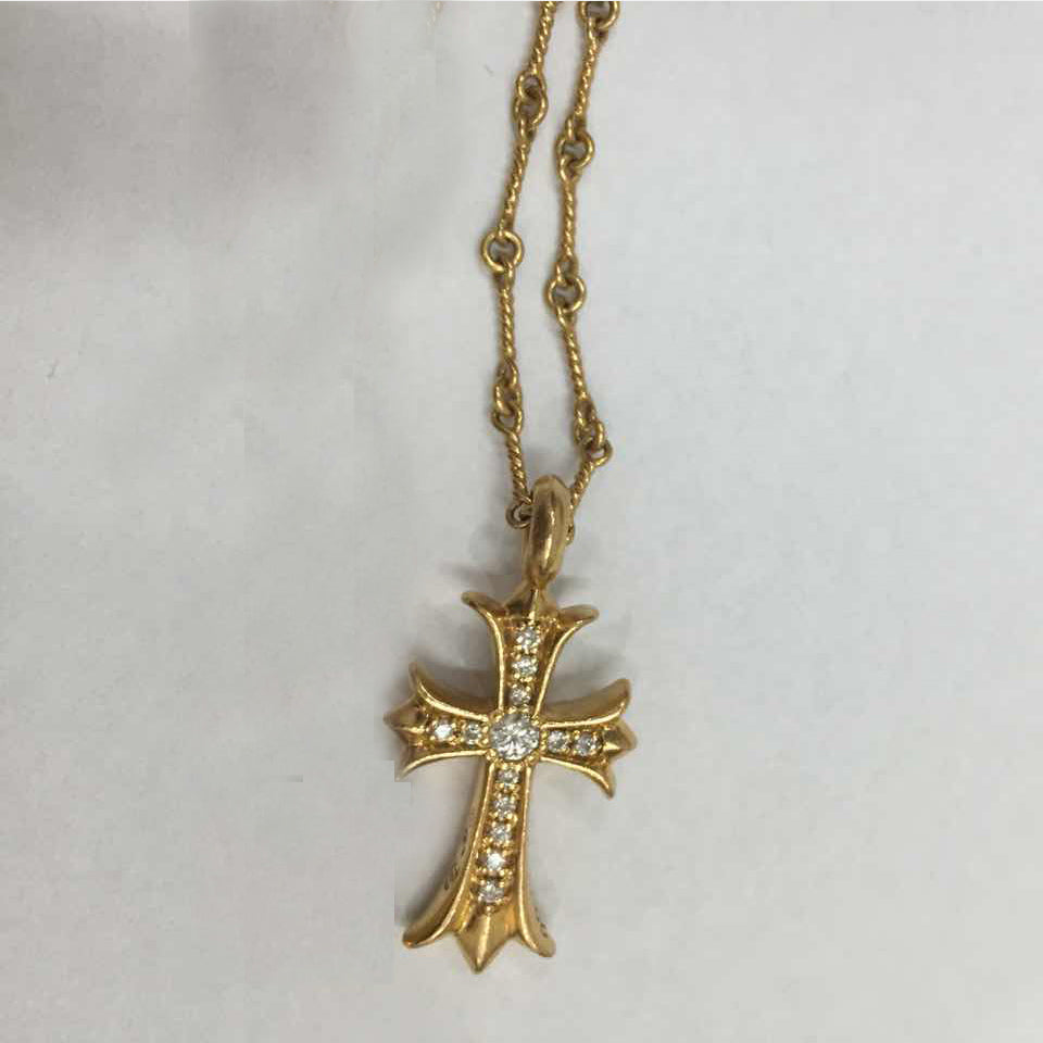 KLX-75336700 26.5mm diamond cross pendant with buckle