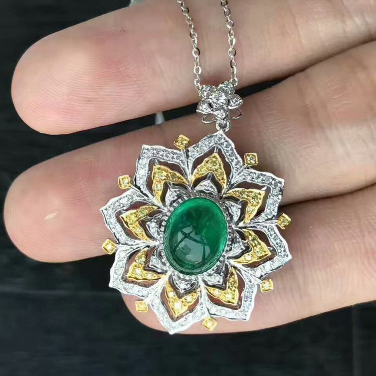 BQLT-XL111130复古花纹水波边分色镶钻吊坠