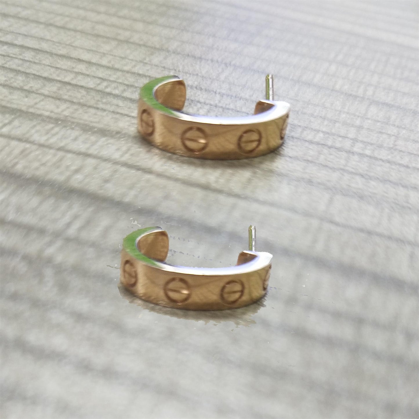 KDY-B8222500 screw C-shaped ear stud guest board