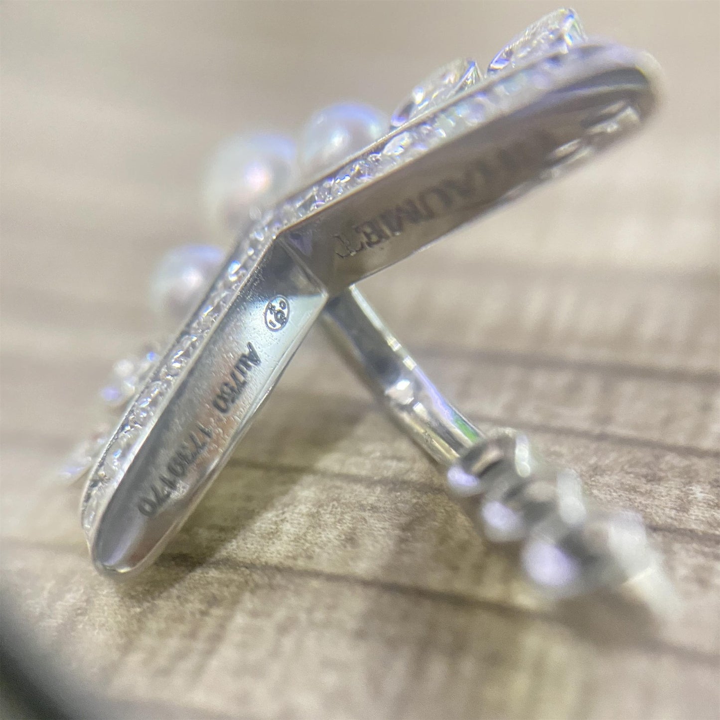 SM-083293客版V形珍珠一款多戴耳环