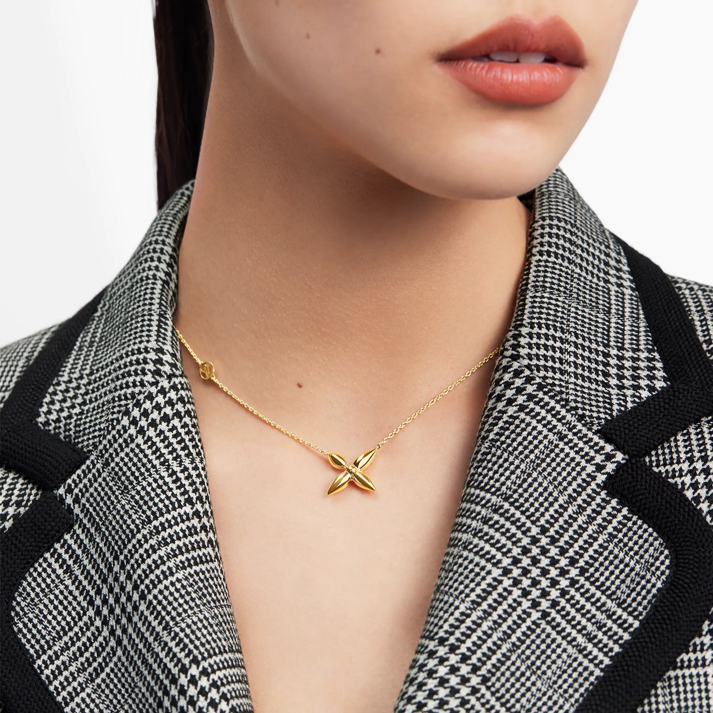 LV-M00365 Cone Dart Flower Pendant Pendant