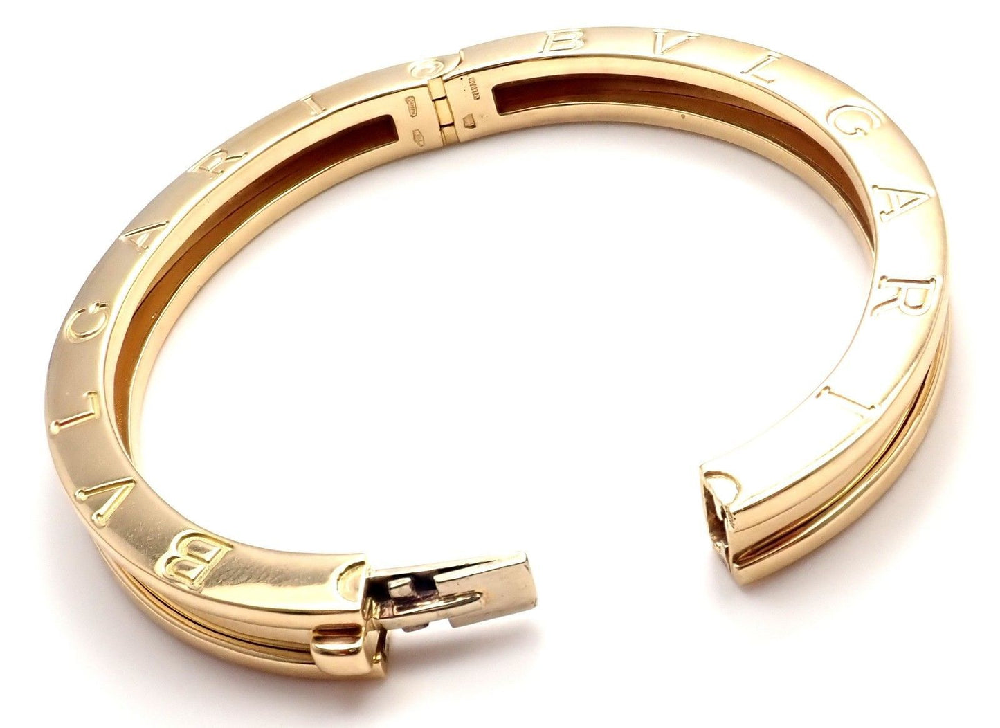 BGL-BR859011 Baogai light gold pressure buckle bracelet