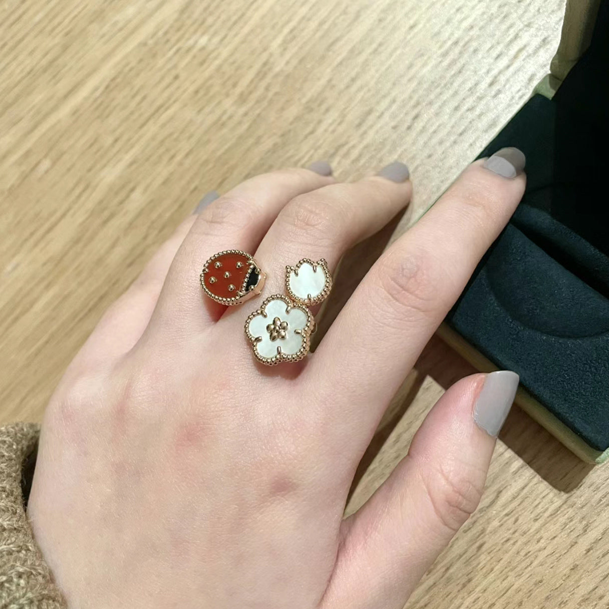 VCARP9X300 bead edge ladybug closed flower three combination open 55# ring