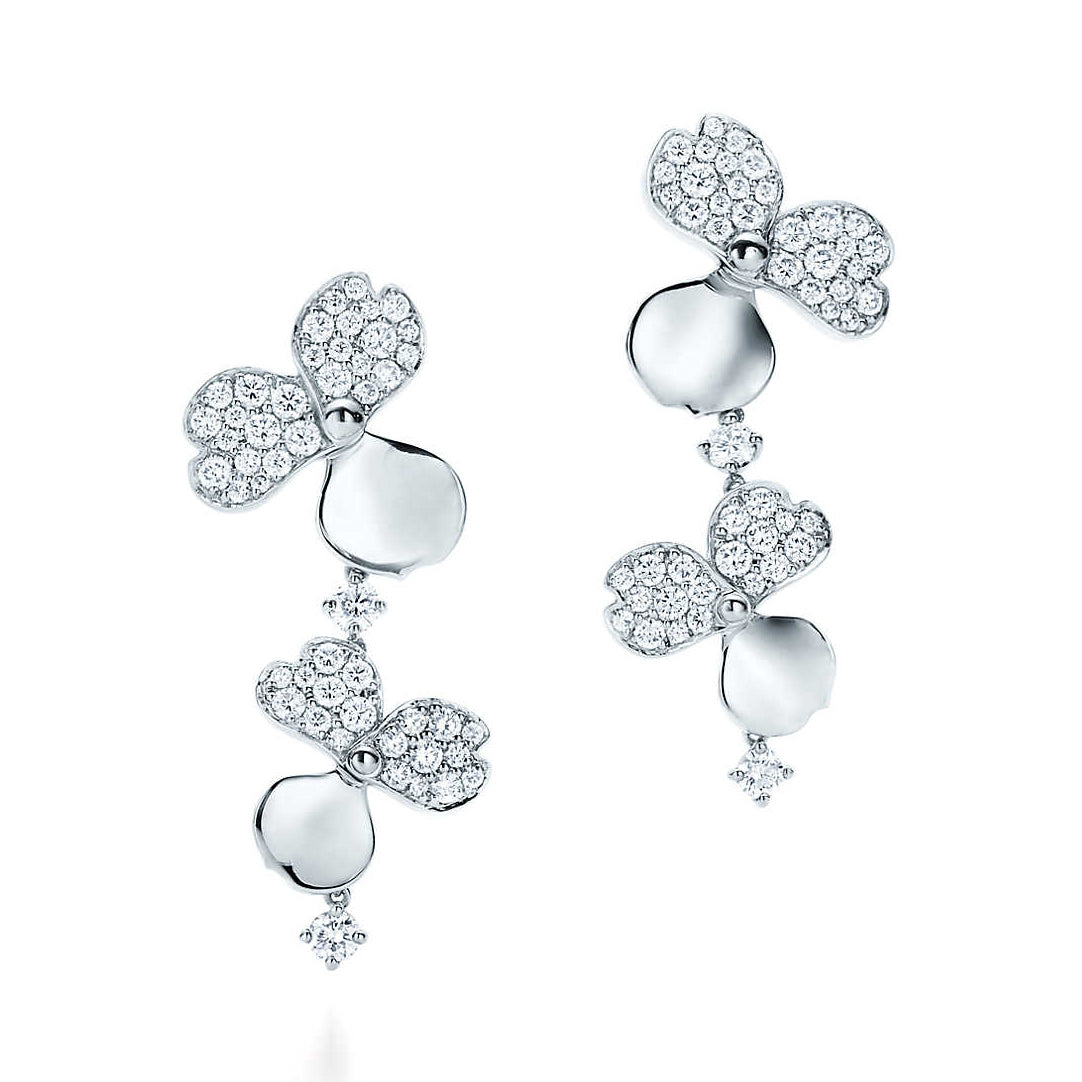 TIF43928463 clover half diamond double leaf earrings