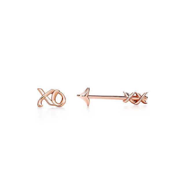 TIF55271120 light gold letter XO arrow earrings