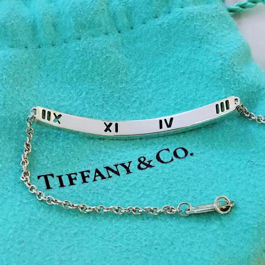 TIF46884378 long light gold Roman bracelet