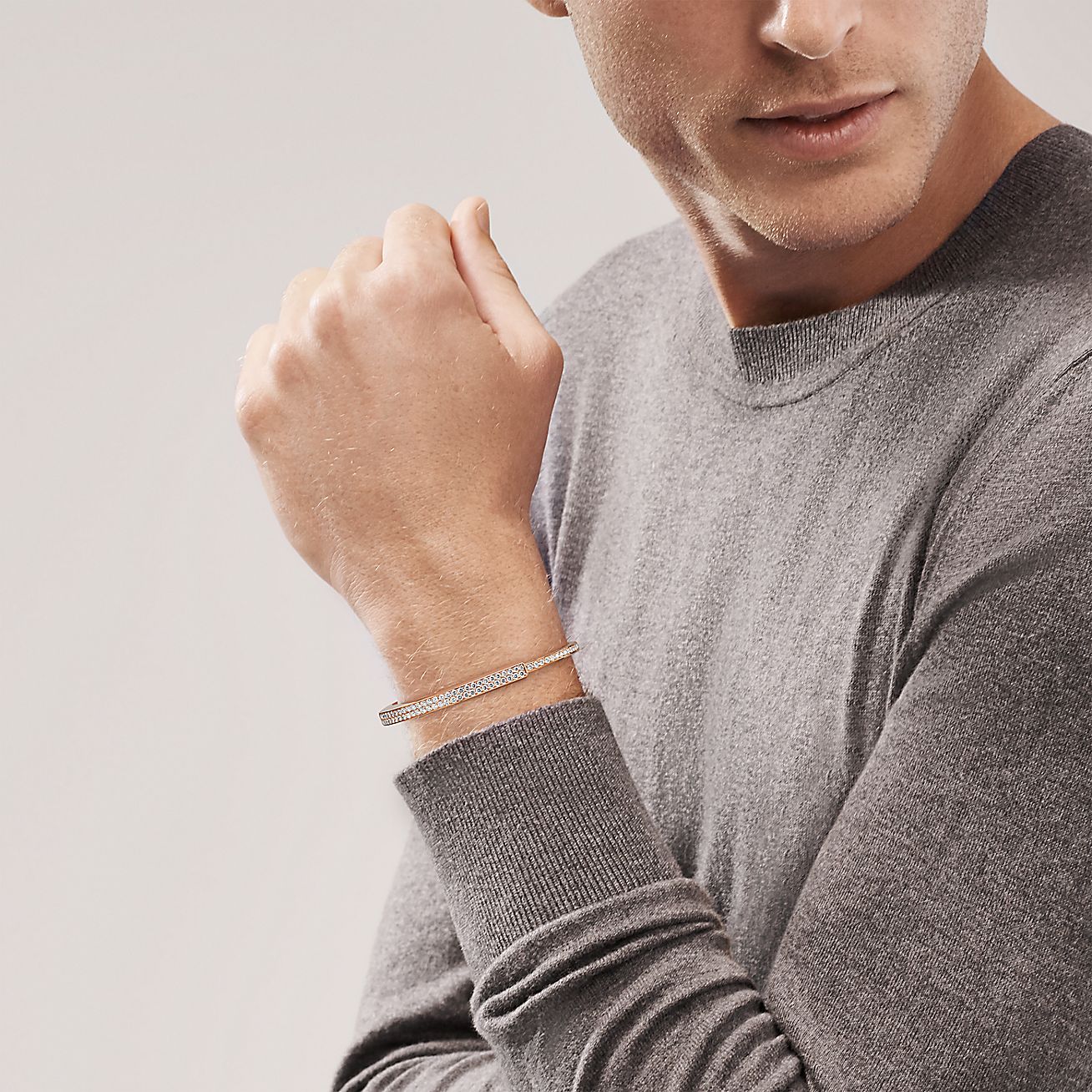 TIF70158094 twist lock bracelet