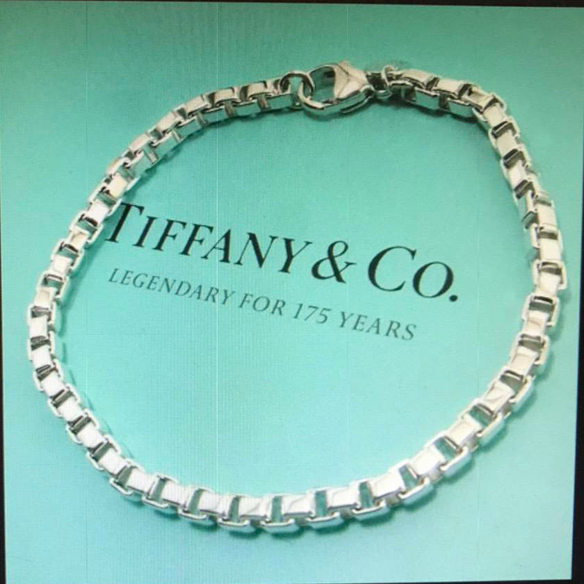 TIF3902717 light gold bar bracelet large size