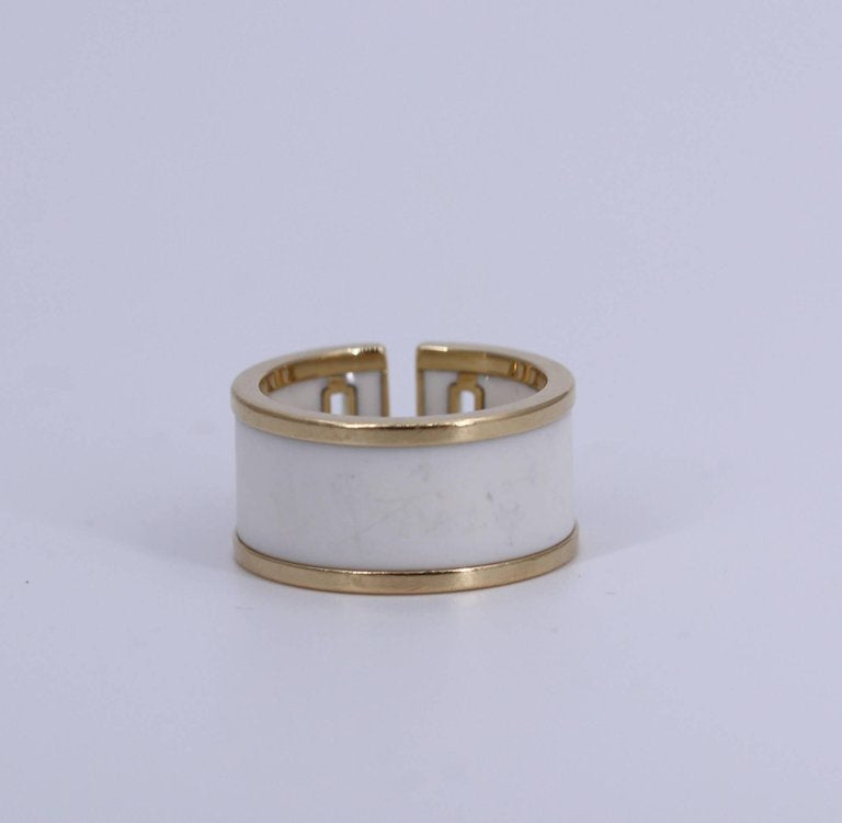 TIF17604397 Shell Agate Hollow T-shaped Wide Arm Ring 22#