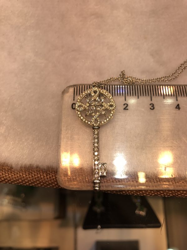 TIF60010986 full diamond Chinese knot horse eye key pendant 1.5 inches
