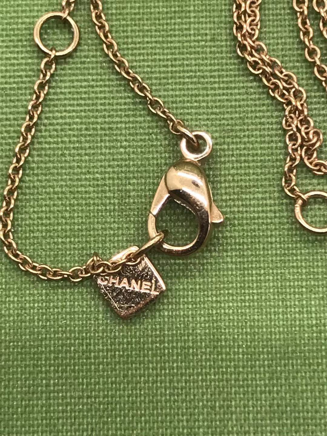 XNE-J12306 light gold x-shaped fork pendant guest version