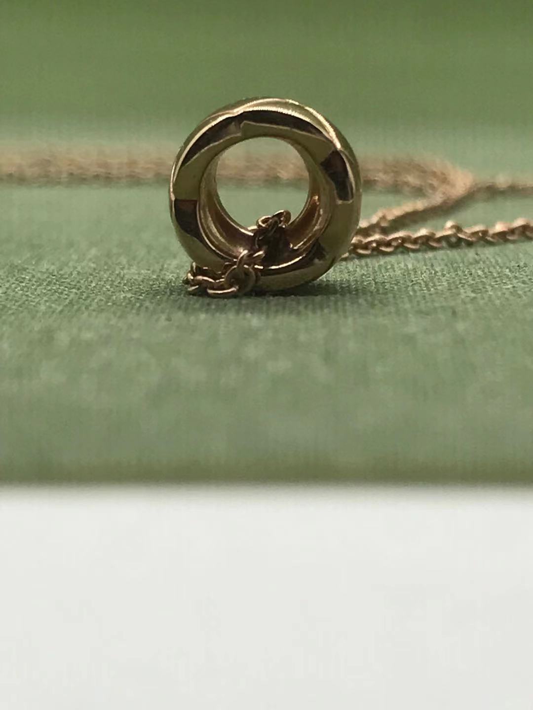 XNE-J12306 light gold x-shaped fork pendant guest version