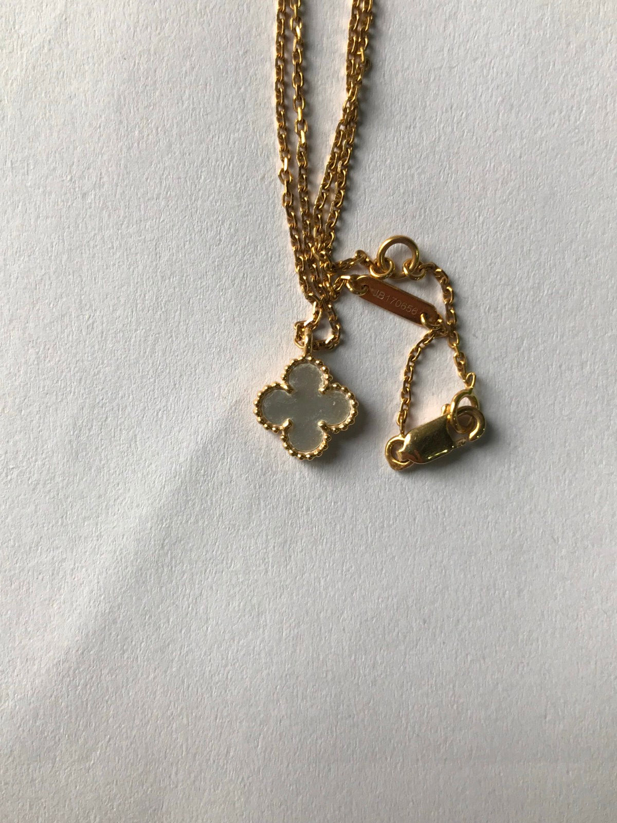VCARF68800 About 9.4mm guest version four-leaf clover bracelet