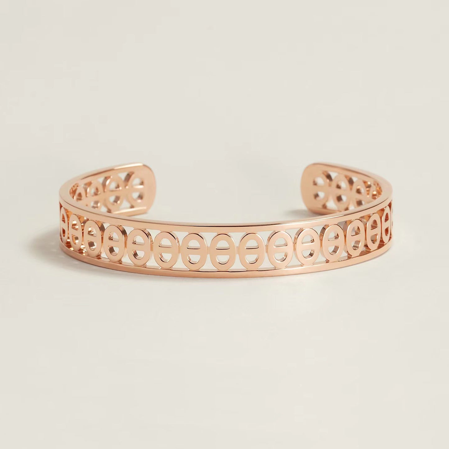 AMS-H222404B 10mm opening bright gold Japanese character bracelet