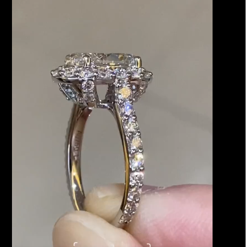 GLF-GR95266蛋形四爪围石戒指(8.03X5.37X3.52)